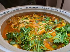 -魏铭鱼头捞饭(晋阳路店)