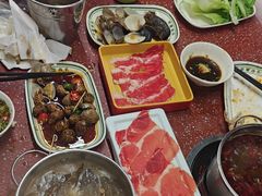 -四囍码头海鲜烧烤自助火锅(外滩南京东路悦荟广场店)