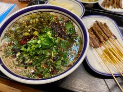 -云阿蛮云南生烫牛肉米线(奉贤路店)