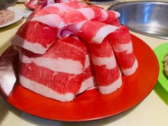 -洞庭洲·防空洞火锅·烧烤·铜锅涮肉(新百广场店)