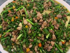 特色尖椒兔-江湖黑大兔(杨家坪店)