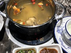 汤底&nbsp;菌-仄园围炉坊·牛肉火锅·汕头卤水火锅(蛇口店)