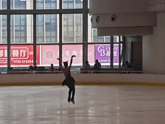 -冰纷万象滑冰场(深圳万象城店)