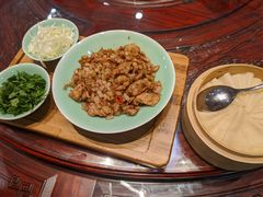 孜然羊肉夹饼-河东颐祥阁(世贸店)