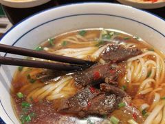 -矮子粉店1985·长沙米粉(湘春路店)