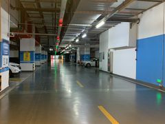 -龙湖虹桥天街-停车场