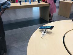 -华为授权体验店(中山公园来福士)