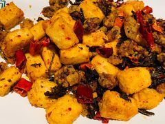 -云海肴·汽锅鸡·云南菜(天山百盛优客店)