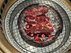 -山川小町·极番烧肉(新地假日广场店)