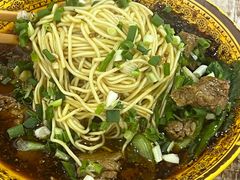 -胥佳烧鸡公牛肉面馆