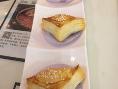 -新大咀港式茶餐厅(宝山万达店)