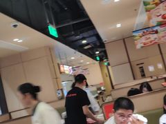 -海底捞火锅(凯德广场店)