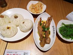 -凤起龙游老面包子(凯德晶品店)