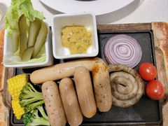 -东方豪客牛排意面披萨(金凤万达店)