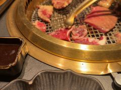 -铭牛烧肉·和牛海鲜自助(高新月牙湖店)