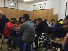 等位区-老字号贾家肉丸糊辣汤(光明巷店)