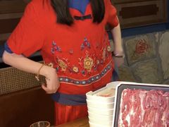 -老牌坊云南鱼豆花火锅(哈西万达店)