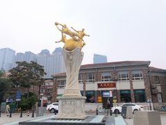 -民园广场