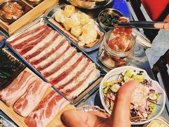 -马路牙子烧烤音乐酒馆(望京店)