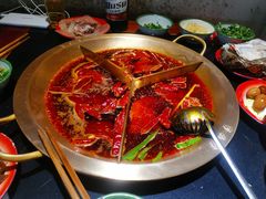 奔驰锅-叁口煮老火锅(东升店)