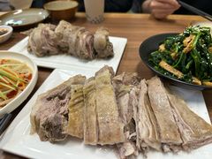 -贯贯吉·清真餐厅(浙江中路店)