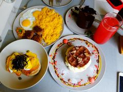 -The Sunny Side Cafe Station 1