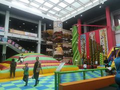 -蒙特利亲子乐园