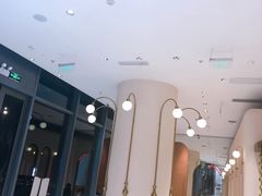-Yearn Tours妍图(昆山万象汇店)