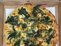 -必胜客(宝杨路宅急送店)