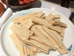 腐竹-贵府酸汤牛肉火锅·贵州老字号(飞山街店)