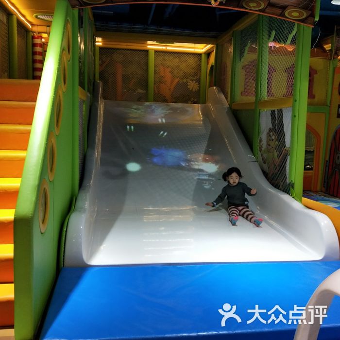 海贝儿儿童乐园