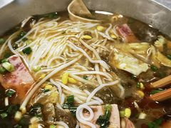 -铁锅哥米线