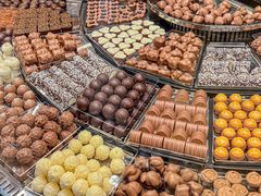 -Laderach 莱德拉(上海环贸iapm店)