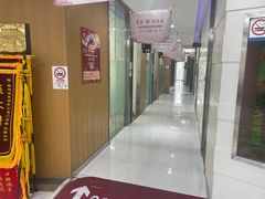 -雅悦齿科(顾村公园店)