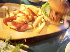 -BIGHOUSE·大房子电影主题融合餐厅(盐河巷店)