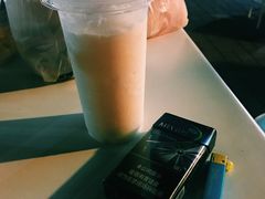 -席娜卡琳火车铁道夜市