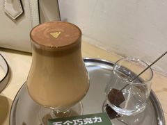 五个巧克力-村口大树(长乐路店)