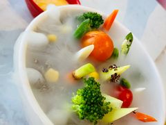 -水桶王国主题餐厅·聚会·生日派对·亲子活动·家庭套餐(亚龙湾希尔顿店)