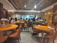 -乐忻皇朝(上海中心大厦店)