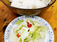 -一品红烧鸭特色川菜(三岔湖店)