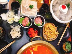 -沸炉重庆老火锅(军事博物馆店)