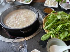 -大匠工房古船木艺术餐厅·猪肚鸡专门店(长白仙岛店)