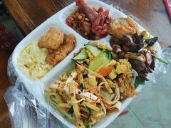 -食里香自助快餐(香槟小镇店)