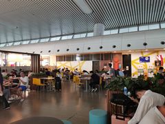 大堂-麦当劳(杭州东站高铁店)