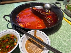 -憨铁匠老火锅(龙岗万科里店)