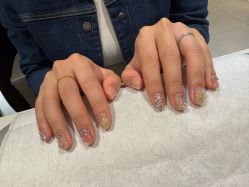 -丽心自助美甲美睫