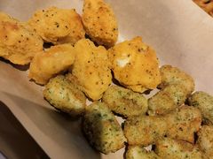酥嫩狭鳕鱼粒-达美乐比萨(红山店)