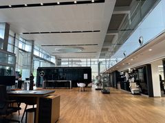 -奔驰上海利星(七宝店)