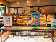 面包甜点陈列柜-味多美(江安路店)