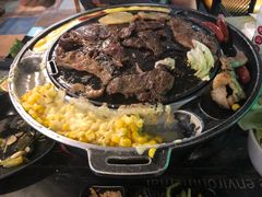 -胡悦里韩式烤肉(芝罘万达广场店)
